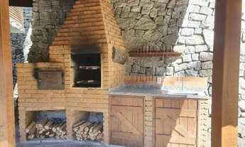 Imagem 6: Casa para venda tem 400 metros quadrados com 4 quartos