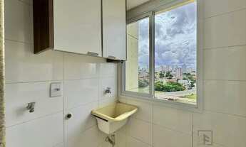 Imagem 4: Apartamento com um quarto sendo uma suíte com armários planejados a venda Res. Home Flambo