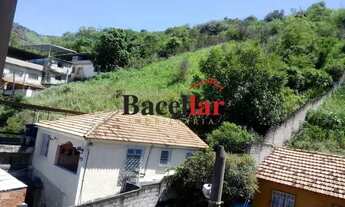 Imagem: Casa de rua - Linear / Residencial / Cascadura