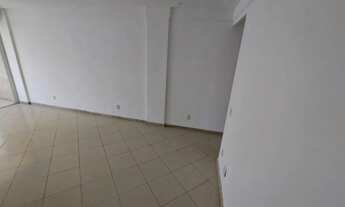 Imagem 2: ALUGO 2/4 COM DEPENDÊNCIA NO MIOLO DO COSTA AZUL