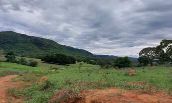Imagem 6: Fazenda com rio e cachoeira