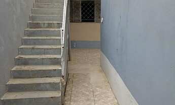 Imagem 4: Aluga se casa de fundos, sobrado parte de baixo 2 quartos , cozinha e banheiro