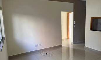 Imagem 2: Casa para venda em Jardim Botânico de 68.06m² com 2 Quartos, 1 Suite e 2 Garagens