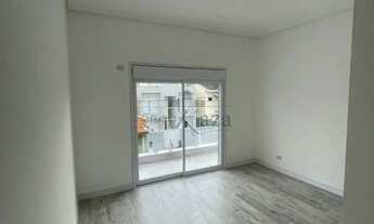 Imagem 7: Oportunidade - Casa Sobrado - Villa Branca - Jacareí - 3 Suítes - 243m²