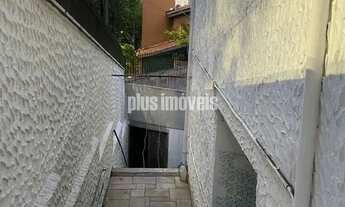 Imagem 6: Ampla Residência em Rua sem Saída