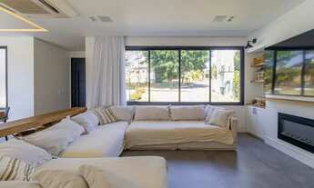 Imagem 5: Explore o perfeito equilíbrio entre conforto, tecnologia e sustentabilidade nesta casa eco