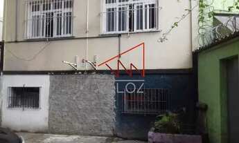 Imagem 2: Casa de rua - Triplex / Residencial / Catete