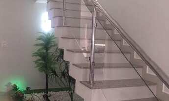 Imagem 6: Belíssima casa de dois andares em ótima localização