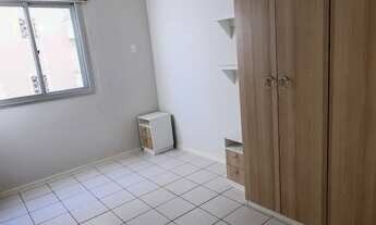 Imagem 4: Apartamento a venda Ed Piazza Di Roma com 2 quartos,sala com sacada, cozinha com armários