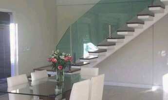 Imagem 2: Casa de condomínio para aluguel e venda possui 460 metros quadrados com 4 quartos