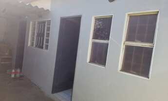 Imagem 6: Vendo ou troco Casa com 1 dormitório