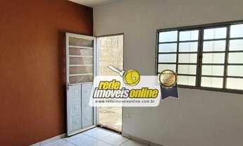 Imagem 5: Casa com 2 dormitórios para alugar, 39 m² por R$ 650,00/mês - Parque das Aroeiras - Uberab