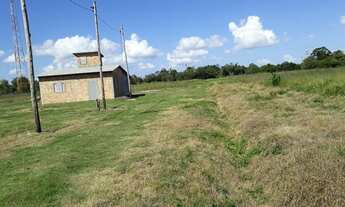 Imagem 5: Fazenda/Sítio/Chácara para venda possui 64 metros quadrados com 1 quarto