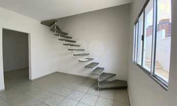 Imagem 2: Sobrado em condomínio fechado com 2 dormitórios, 1 banheiro