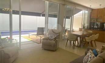 Imagem 5: Casa de vila sobrado para venda com 300 metros quadrados com 4 suites, sala tv, piscina e