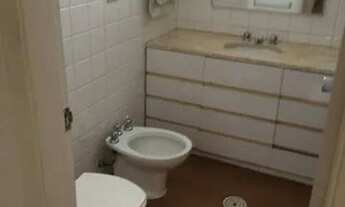 Imagem 5: Sobrado com jardim, 4 dormitórios e 3 vagas próximo ao centro comercial do Jardim Bonfigli