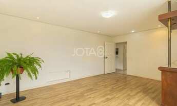 Imagem 7: COBERTURA COM 4 QUARTOS NO BIGORRILHO Apartamento espaçoso no Bigorrilho - J8 Imóveis