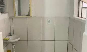 Imagem 4: Quarto e cozinha com wc Centro da Penha