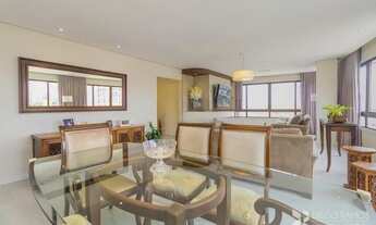 Imagem 7: Apartamento para venda possui 182 metros quadrados com 3 quartos em Petrópolis - Porto Ale