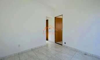 Imagem 3: Casa de aproximadamente 80m² , 2 quartos, sala, cozinha ampla, 2 vagas de garagem no São J