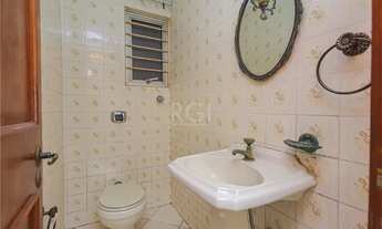 Imagem 6: Apartamento de três dormitórios, suíte e uma vaga de garagem no bairro Higienópolis em Por