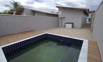 Imagem 2: Casa para venda possui 80 metros quadrados com 3 quartos em Balneário Gaivota - Itanhaém