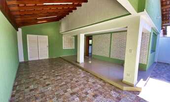 Imagem 2: Casa à Venda, Chácara do Visconde, Taubaté - 3 Quartos, Edícula