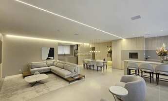 Imagem 2: APARTAMENTO com 3 dormitórios à venda com 431.1m² por R$ 5.600.000,00 no bairro Água Verde