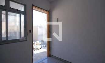 Imagem 3: Casa para Aluguel - Novo Mundo, 1 Quarto, 40 m2