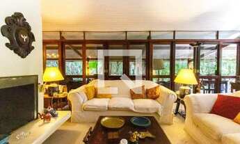 Imagem 6: Casa para Aluguel - Vila Santo Antônio, 2 Quartos, 300 m2