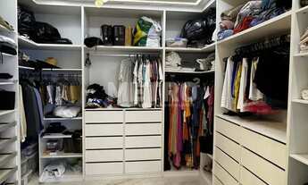 Imagem 5: Casa à venda, no Alphaville com 4 suítes, todas com closet, Gourmet com piscina