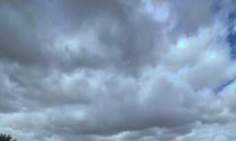 Imagem 4: Vende-se terreno medindo 8x24 sendo 8 de largura 24 de comprimento..