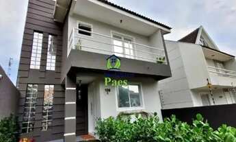 Imagem 2: Sobrado para venda possui 141m² com 2 quartos em Santa Cândida - Curitiba - PR