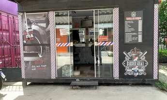 Imagem 2: Vendo Barbearia trailer toda montada em vargem pequena