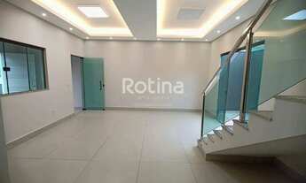 Imagem: Casa à venda, 3 quartos, Santa Mônica