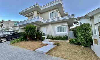 Imagem: Casa em condomínio com 2 suítes e 3 quartos