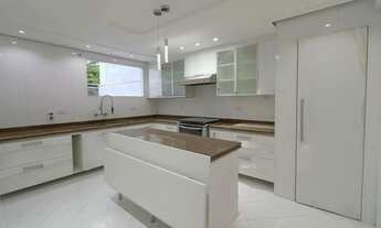 Imagem 6: Cobertura para venda possui 488 metros quadrados com 5 quartos