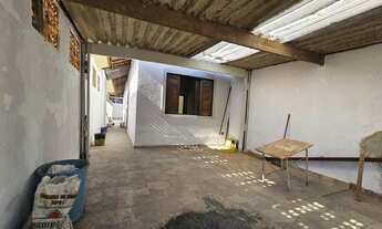 Imagem: Casa em ponto comercial ocian