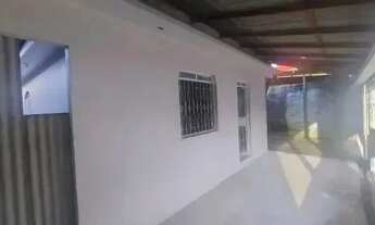 Imagem 5: ALUGO CASA no Conjunto Osvaldo Frota/ ótima localização / paralela a principal/ R$1.600