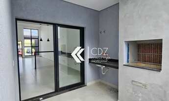 Imagem 3: Casa com piscina para venda no Horto Florestal Villagio - Sorocaba/SP