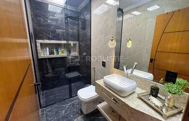 Imagem 2: Acabamento Moderno + Piscina = Seu Novo Lar Perfeito!