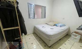 Imagem 6: Casa com 3 dormitórios para alugar, 140 m² por R$ 1.800,00/ano - Jardim Aracy - Mauá/SP