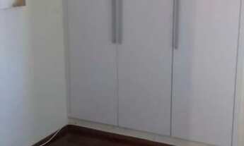 Imagem 5: Apartamento todo reformado, são 3 dormitórios + (dependência ou dispensa