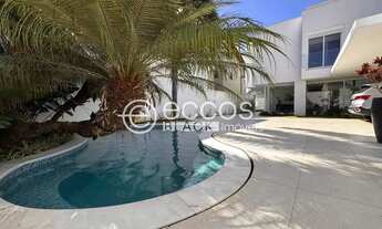 Imagem: Casa em condomínio para aluguel, 4 quartos