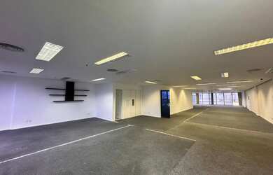 Imagem 2: Escritório para aluguel com 180 metros quadrados em Botafogo - Rio de Janeiro - RJ