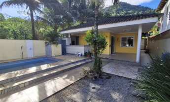 Imagem 2: Ótima casa em condomínio fechado com portão eletrônico em Vargem Grande/RJ!