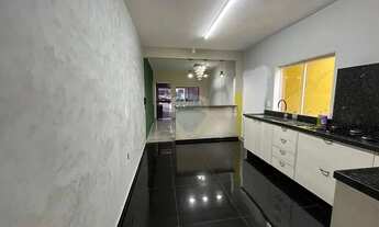 Imagem 3: Casa comercial no centro