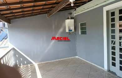 Imagem 5: AMPLA CASA COM 4 DORMITÓRIOS EM ÓTIMA LOCALIZAÇÃO !!