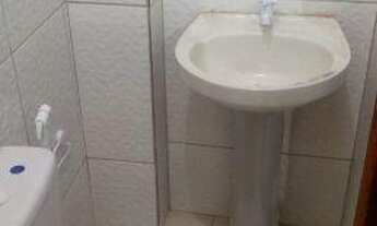 Imagem 3: Kitinet 400 ,00 água e luz incluso no valor