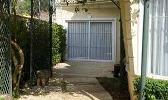 Imagem 7: Casa de vila sobrado para aluguel e venda possui 320 metros quadrados com 4 quartos